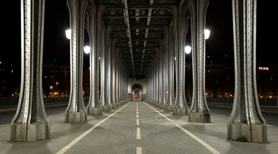 bridge paris at night film locations france