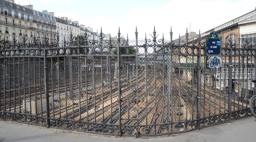 railings paris film locations france